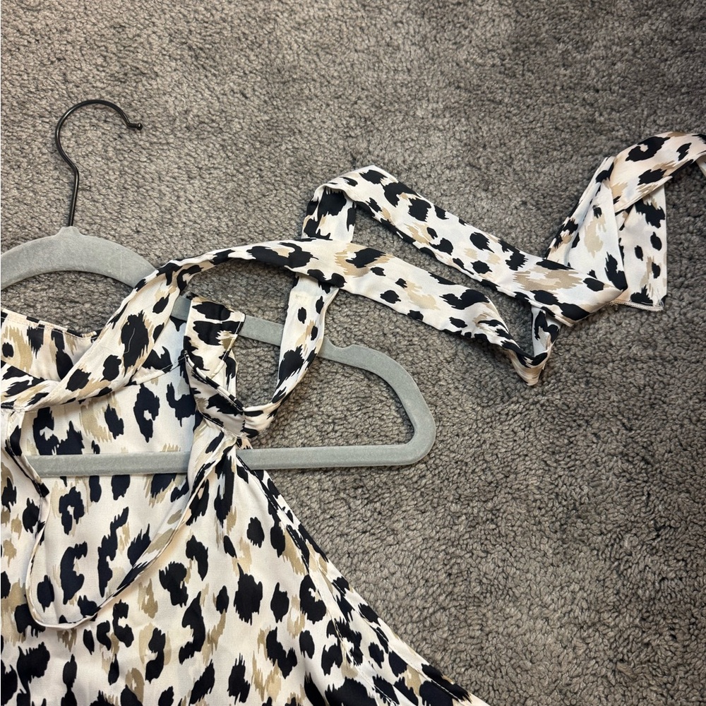 Halter top - Picture 7 of 9